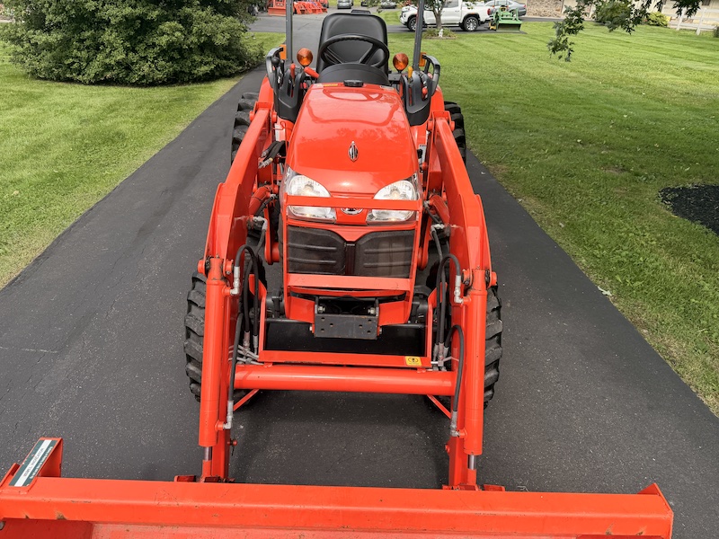 2013 Kubota B3300 Tractor Loader - Image 7