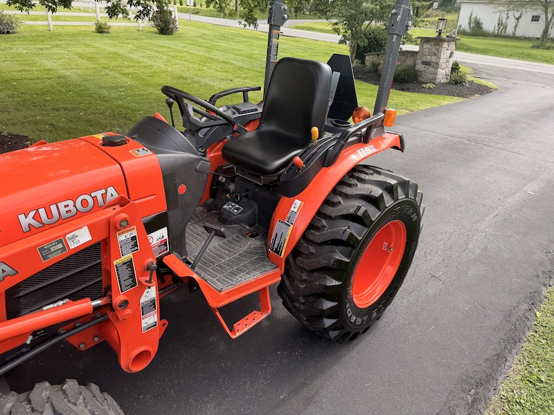2013 Kubota B3300 Tractor Loader - Image 19