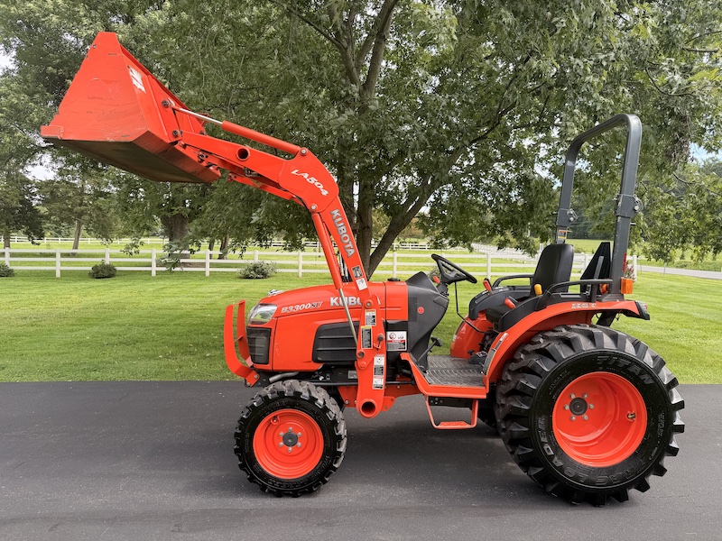 2013 Kubota B3300 Tractor Loader - Image 22