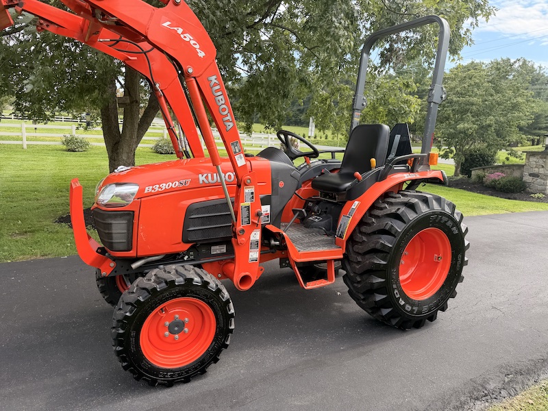 2013 Kubota B3300 Tractor Loader - Image 23