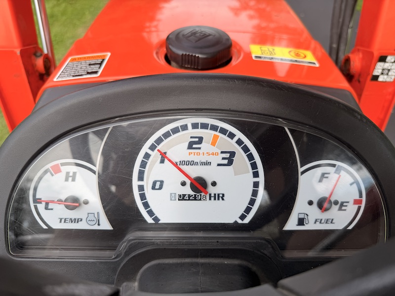 2013 Kubota B3300 Tractor Loader - Image 25