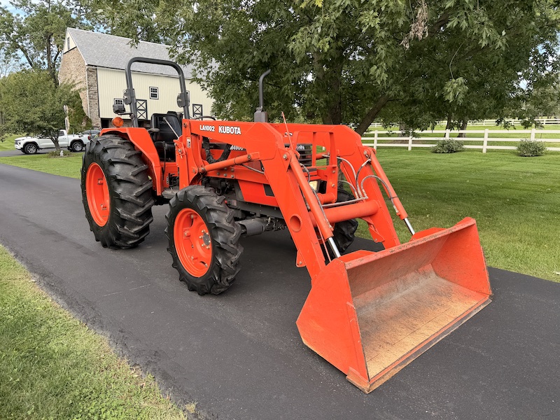 2003 Kubota M4900 Tractor Loader - Image 4
