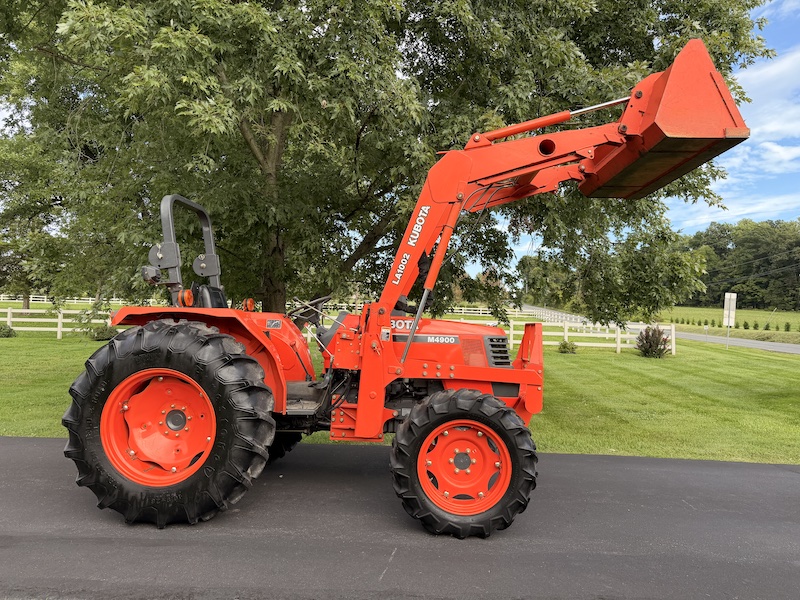 2003 Kubota M4900 Tractor Loader - Image 12