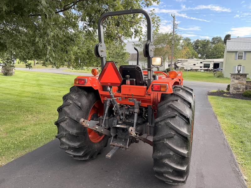 2003 Kubota M4900 Tractor Loader - Image 18