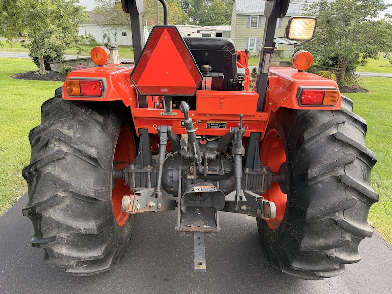 2003 Kubota M4900 Tractor Loader - Image 20