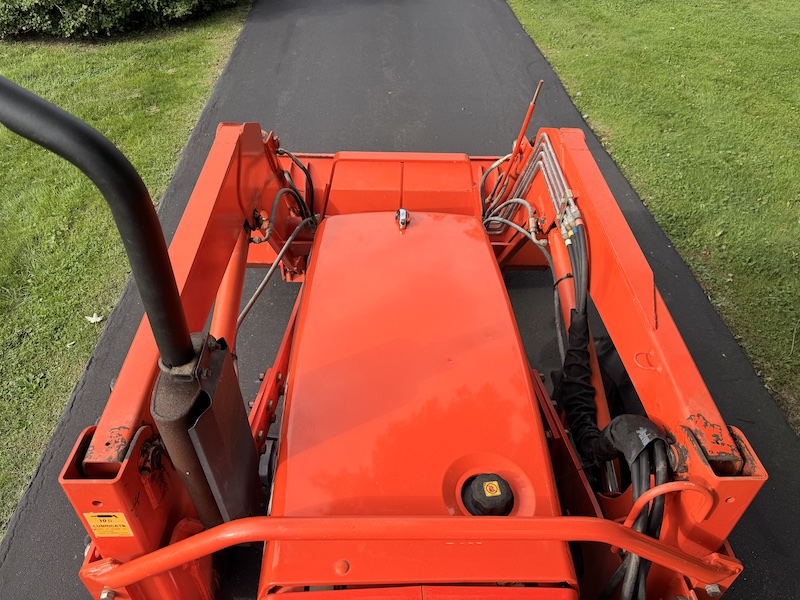 2003 Kubota M4900 Tractor Loader - Image 36