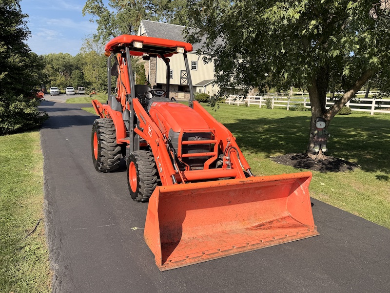 2010 Kubota L45 Tractor Loader Backhoe - Image 4