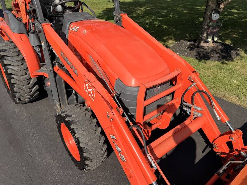 2010 Kubota L45 Tractor Loader Backhoe - Image 8