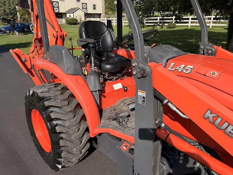 2010 Kubota L45 Tractor Loader Backhoe - Image 9