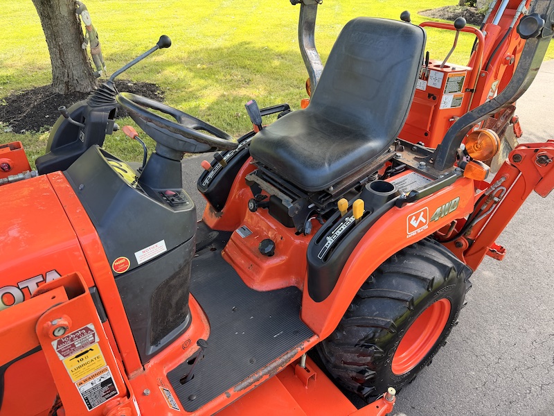 2003 Kubota BX23 Tractor Loader Backhoe Mower - Image 16